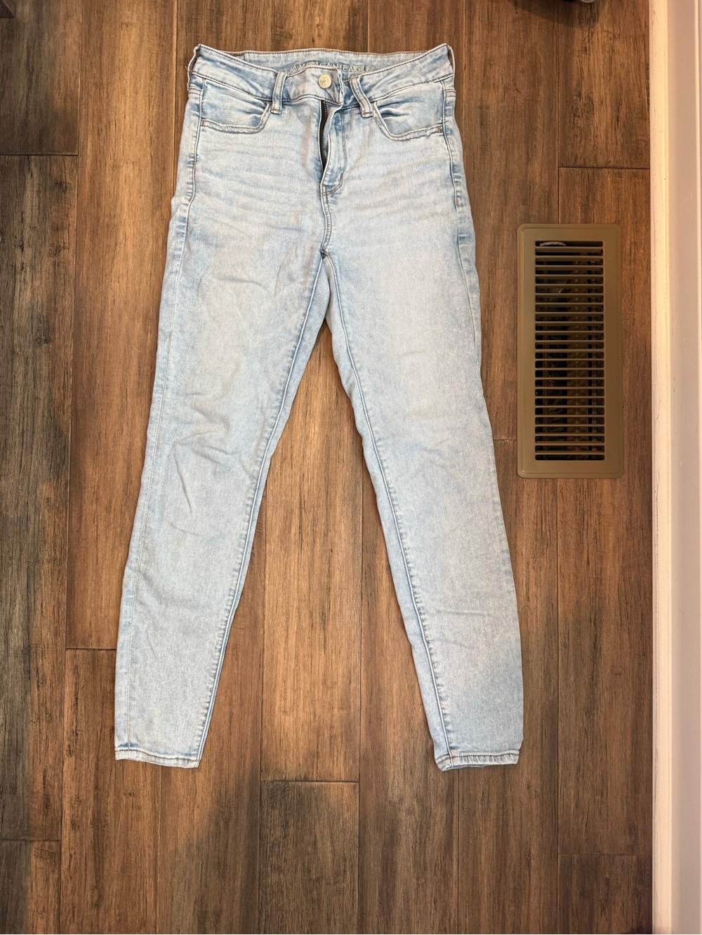 American Eagle Outfitters Light Blue Skinny Jeans
